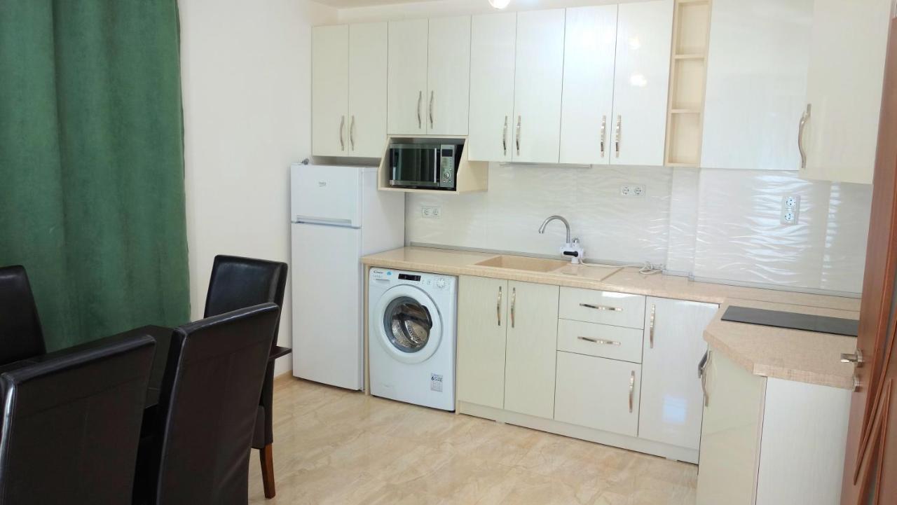 Sea Garden Marina 3 Apartment Varna Bagian luar foto